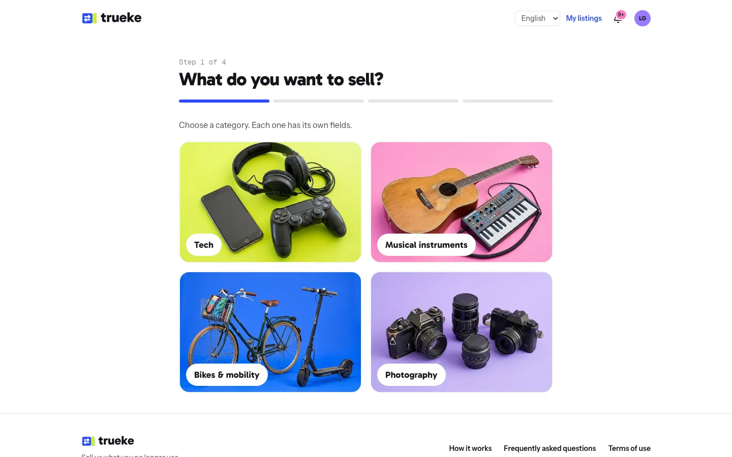 Listing an item with the fields of its category